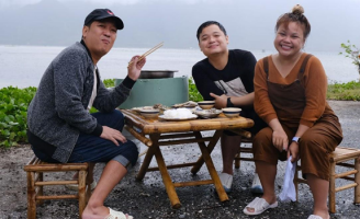 “Đổ bộ” gian bếp của Trường Giang, Võ Tấn Phát, chị Ca Nô “quậy đục nước” xứ Huế mộng mơ