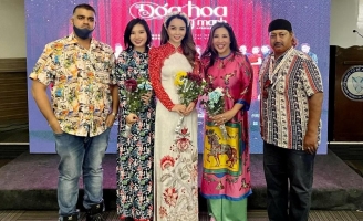 Đoàn phim “Đóa hoa mong manh” tham dự Liên hoan phim quốc tế Ấn Độ lần thứ 54