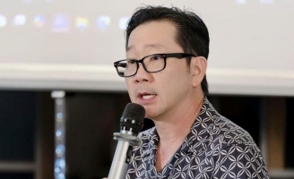 Doanh nhân Khoa Lê lên tiếng “Thực hư chuyện ca sĩ Bích Tuyền mua tranh không trả tiền”