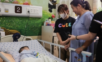 Doctor Network dành tặng hơn 1000 phần quà cho các bệnh nhi có hoàn cảnh khó khăn