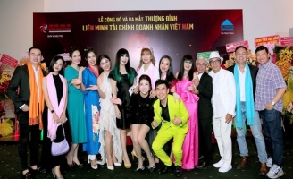 Đông đảo nghệ sĩ đến chúc mừng Liên minh Tài chính Doanh nhân Việt Nam