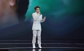 Đức Phúc khẳng định: “Thay đổi ngoại hình chứ không thay đổi não” 