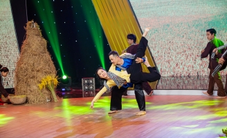 Dương Phú – Tuyết Trinh dẫn đầu tập 7 chủ đề Hồn Việt