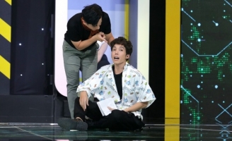 Dương Thanh Vàng bị Đình Toàn chèn ép, “bạo hành” khi làm host chương trình truyền hình