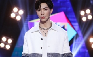 Erik bất ngờ xuất hiện khoe giọng hát hay như nuốt đĩa tại “Lạ lắm à nha”  