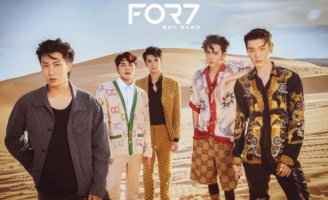 FOR7 chính thức debut với bộ ảnh ngập tràn đồ hiệu