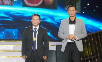 Gặp gỡ chủ nhân mô hình dưa lưới thu bạc tỷ mỗi năm tại Cà Mau