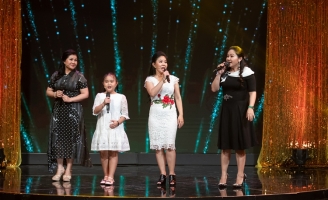 Gặp gỡ gia đình giàu truyền thống tuồng cổ - Gia đình NSƯT Tú Sương