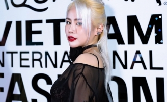 Giảm 14kg trong 2 tháng, Yến Lê khoe vóc dáng trên thảm đỏ AVIFW 2023