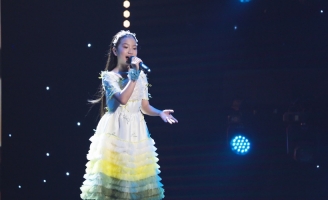 Giọng ca nhí khiến Thu Thủy thần tượng xuất sắc giành quyền đi tiếp