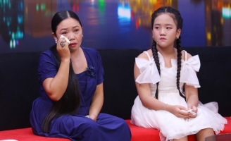 Giọt nước mắt bất hạnh của người mẹ bị chồng tâm thần bạo hành, con trai 17 tuổi bỏ nhà “đi bụi”