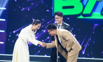 Hà Thu bóc trần Ca sĩ bí ẩn 18 tuổi đam mê bất tận bộ môn cải lương