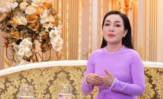 Hà Vân vỡ òa hạnh phúc khi danh ca Hương Lan gọi là “Con gái nuôi”  