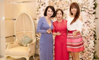 Hàng loạt sao Việt tin tưởng giao cho MC Thanh Mai “trùng tu” nhan sắc