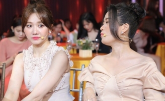 Hari Won tiết lộ Trấn Thành rất thích mặc đồ đôi