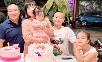 Hiếu Hiền và bà xã Thùy Liên kỷ niệm 12 năm về chung một mái nhà với nhiều cung bậc cảm xúc 