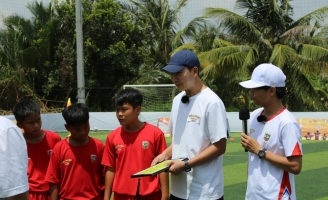 HLV Kim Sang Sik dành tâm huyết cho Cầu thủ nhí 2025