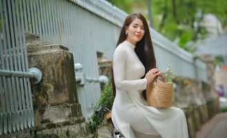 “Hoa hậu Bolero” Đam San đổi nghệ danh thành Mộc San, thực hiện đêm nhạc Trịnh