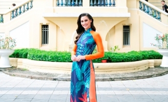 Hoa hậu đẹp nhất Thế giới 2020 say đắm với Sài Gòn