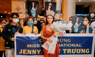 Hoa hậu Jenny Thủy Trương được fan chào đón khi về Việt Nam làm từ thiện