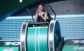 Hoa Hậu Khánh Vân lập kỉ lục tại Nhanh Như Chớp