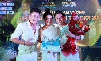 Hoa hậu Phan Thị Mơ cùng NTK Nam Phong bất ngờ tổ chức sinh nhật cho MC Nguyễn Hoàng Vĩnh 