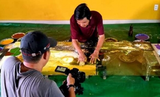 Họa sĩ Đoàn Việt Tiến làm Khách mời đặc biệt của Truyền hình Quốc Hội