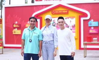 Hoàng Bách, Lệ Hằng nghẹn lòng trước câu nói của em nhỏ sớm mồ côi cha mẹ