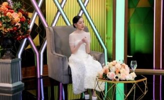 Holy Trương Diễm trầm cảm khi bị phản đối vì đổi nghệ danh