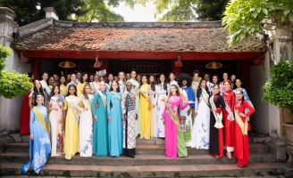 Hơn 70 Hoa hậu Quốc tế trải nghiệm vẻ đẹp Việt Nam trong Áo dài của NTK Ngô Nhật Huy