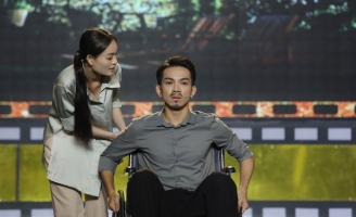 “Hồng Thắm - Tùng Kang” chuyển biến linh hoạt tại Gương Mặt Điện Ảnh 2023