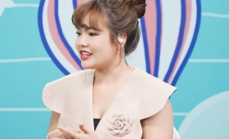 “Hot mom” Thanh Trần lần đầu chia sẻ lý do sinh con sớm?