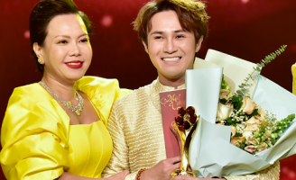 Huỳnh Lập lần thứ hai nhận giải Mai Vàng