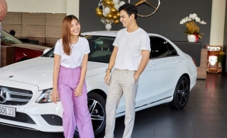 Jay Quân tặng vợ xế hộp tiền tỷ nhân dịp kỷ niệm 10 năm quen nhau