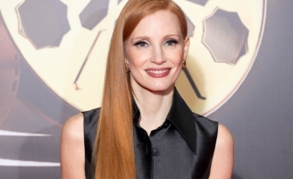 Jessica Chastain được tán tụng không ngớt khi đổi  phong cách với thiết kế Công Trí 