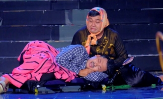 Kết hợp cải lương, dân ca và rap, Bảo Bảo khiến thầy Minh Nhí rơi nước mắt 