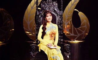 Kha Ly hồi hộp khi ngồi ghế nóng cùng Phi Nhung, Mạnh Quỳnh