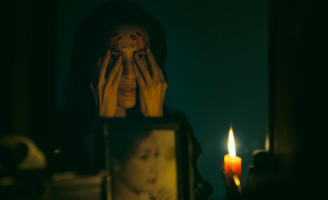 Khả Như hóa cô Mía luyện tà thuật, bị tạt acid trong phim mới?