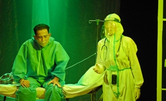 Khán giả khóc cùng 