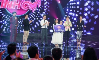 Khánh Chi giành chiến thắng tuần, nhận giải thưởng 10 triệu đồng 