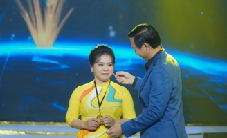 Khởi nghiệp từ thanh long, cô nông dân Kim Lĩnh hái quả ngọt 