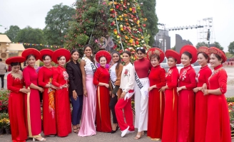 Làng hoa Mê Linh bất ngờ đón tiếp các hoa hậu Miss Tourism World 2022