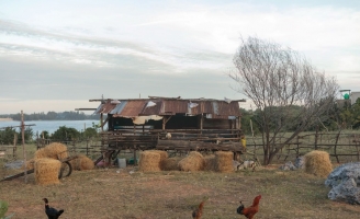 Lật Mặt 8 và hành trình “thổi hồn” vào căn nhà giữa hoang vu