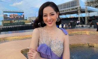 Lê Đình Minh Ngọc vinh dự khi làm MC chương trình nhạc nước lớn nhất Đông Nam Á