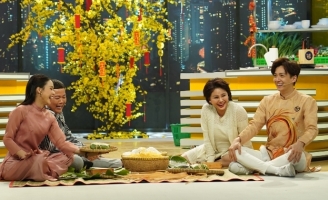 Lê Giang khoe khả năng gói bánh chưng không thể tệ hơn