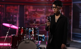 Leo Music ra mắt ca khúc đầu tay 'Đừng Yêu Ai Quá Nhiều' gây sốt trên các nền tảng âm nhạc