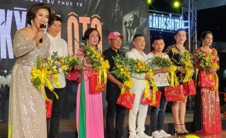 Lộ Lộ quy tụ 4 chủ đoàn lô tô đình đám từ miền Tây đến Tây Nguyên tụ họp ngày ra mắt Ký ức lô tô