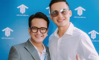 Lương Thế Thành mừng Hùng Thuận khai trương chi nhánh 2 văn phòng công ty bất động sản