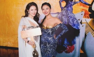 Lý Nhã Kỳ chiếm spotlight, thoải mái 