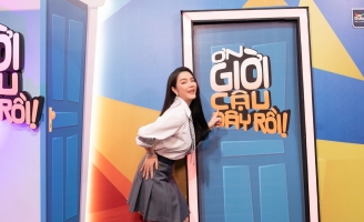 Lý Nhã Kỳ làm “náo động” showbiz việt sau thời gian dài vắng bóng